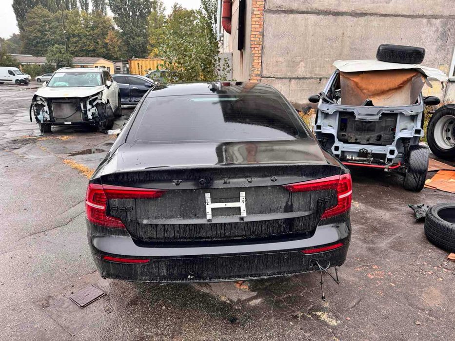 Кришка багажника, ляда volvo s60 2024