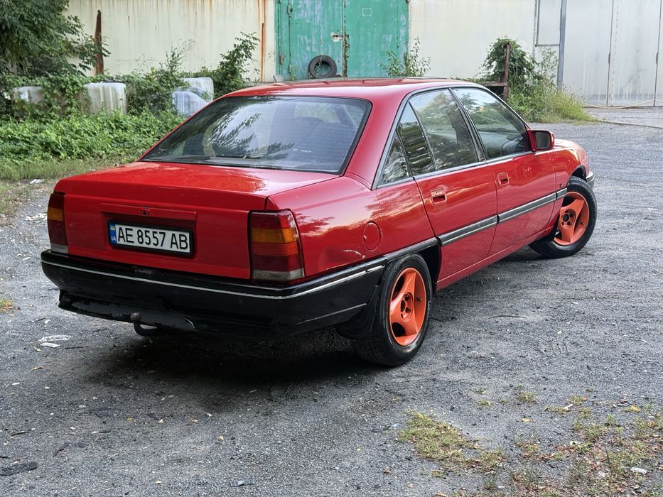 Opel Omega A.  1.8 газ/бенз.