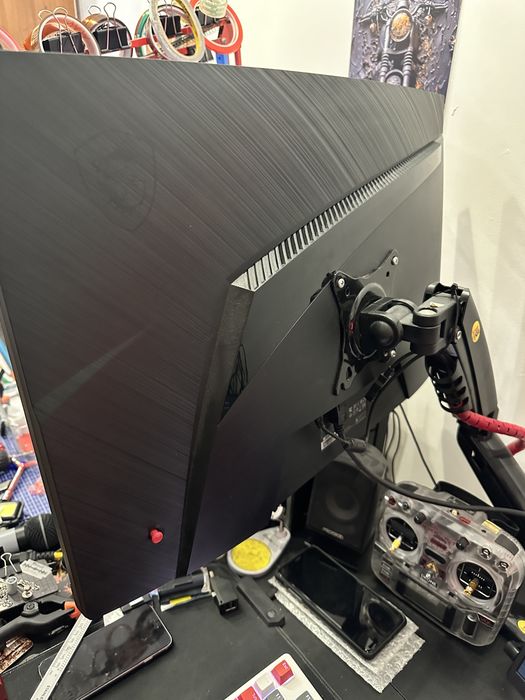 Монітор MSI G27CQ5 /27 дюймів/2К/170Hz/1 мс