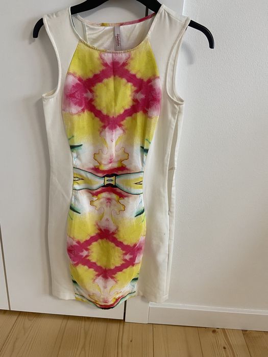 Sukienka Reserved 34