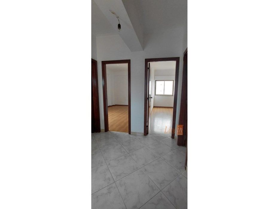 Apartamento T3 no Carregado