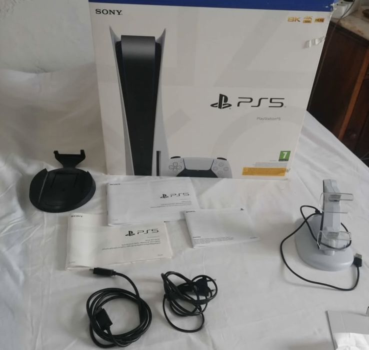Vendo ps5 praticamente nova