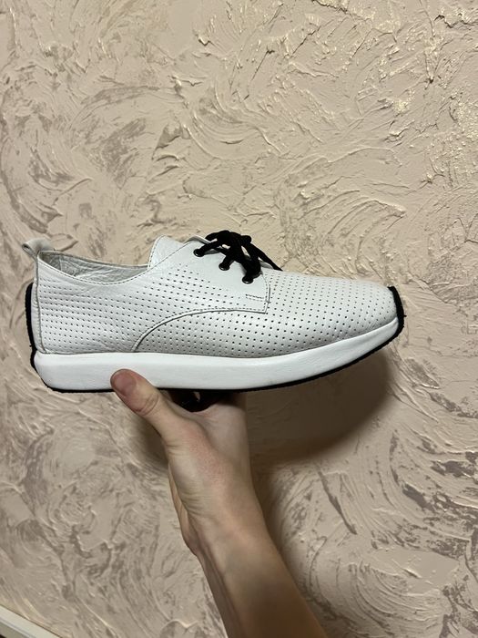 37-38 размер продам женскую обувь