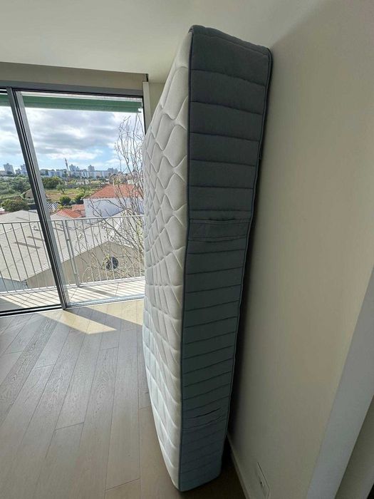 Colchão IKEA VÅGSTRANDA 140x200 + Estrado LURÖY