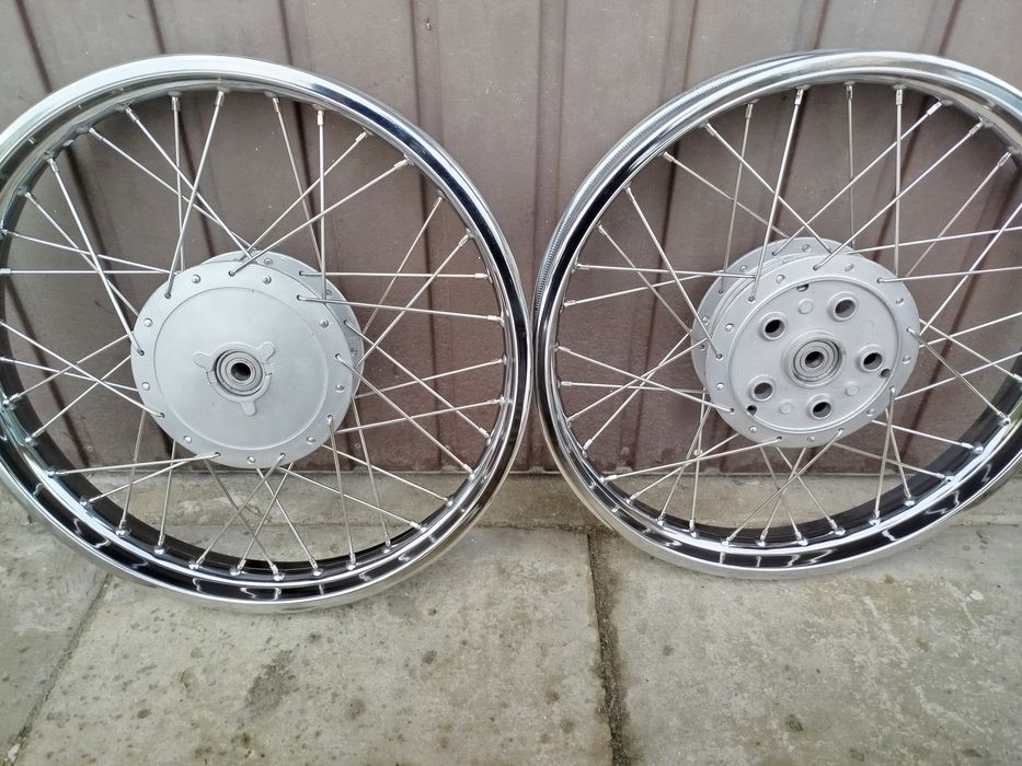 Koła wsk 125 bez graweru nierdzwne szprychy