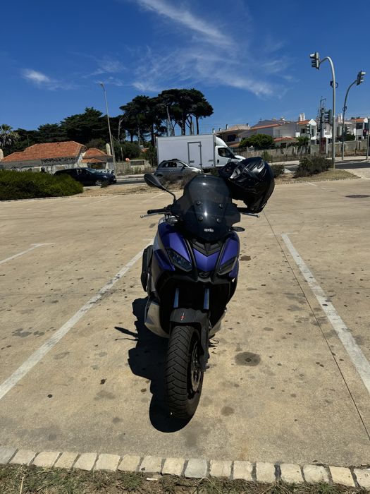 Aprilia SR GT scooter 125 Lisboa