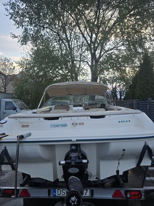 Łódź motorową Sea Ray
