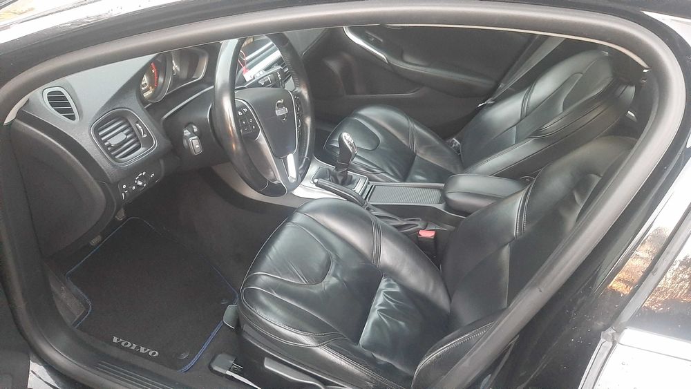 Sprzedam Volvo v40 1,6 diesel
