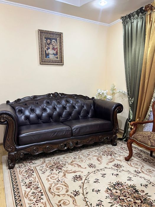 Шкіряний диван  виробник Таїланд
