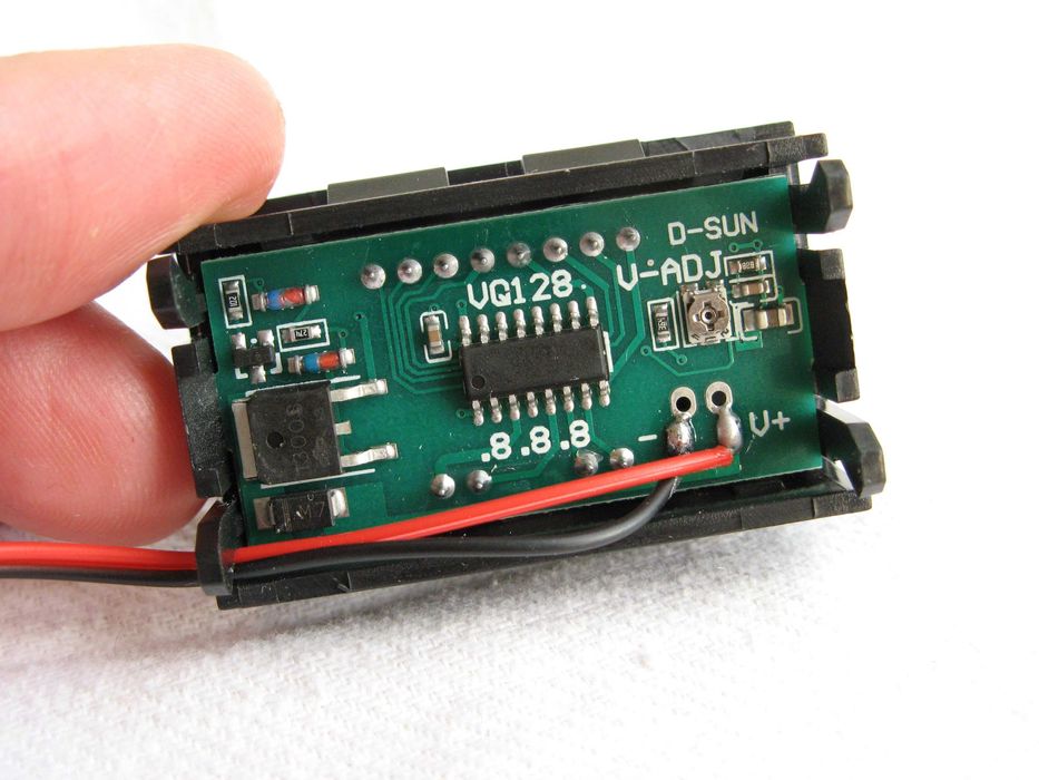 Индикатор заряда батареи цифровой вольтметр