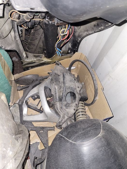 Części do skutera, z dokumentami