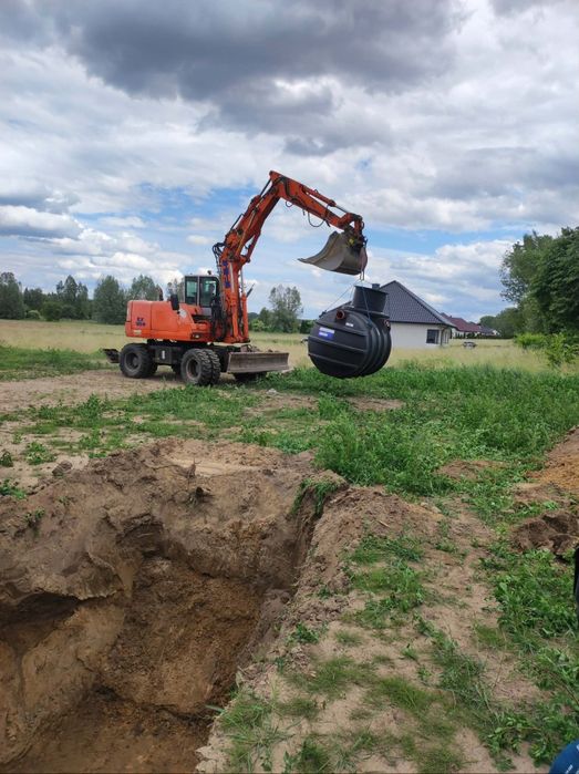 Roboty ziemne/ minikoparka /koparka kołowa 13t