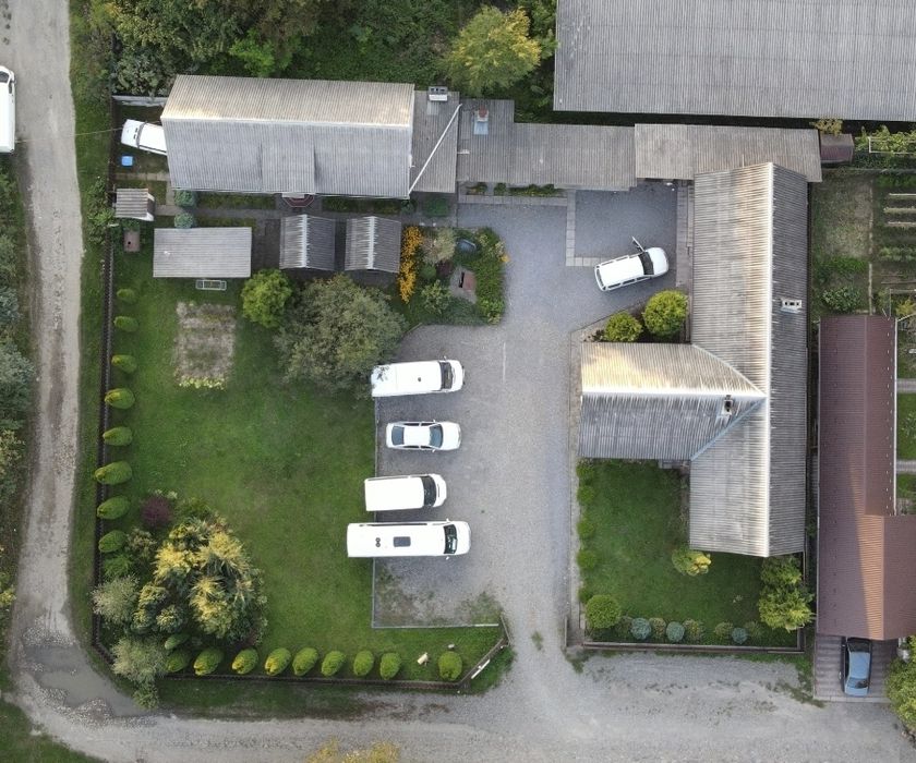 Продається будинок та міні-мотель, м.Тячів