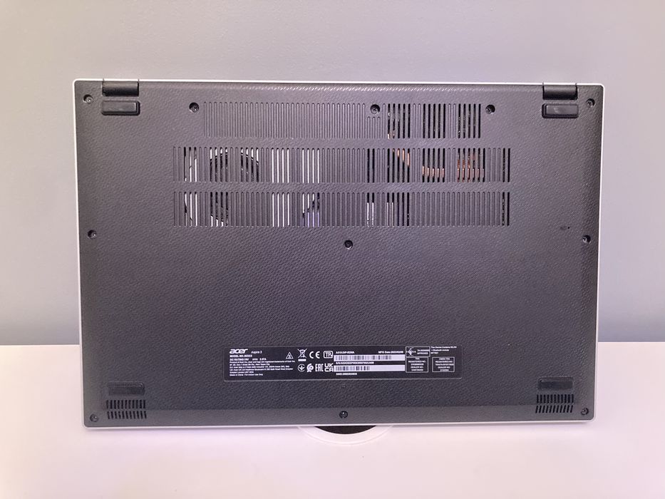 Acer Aspire 3 1TB 16Gb Ram AMD Ryzen 5 7520U Bateria 93,7% Windows 12