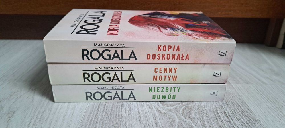 3x Małgorzata Rogala Kopia doskonała + Niezbity dowód + Cenny motyw