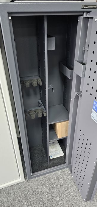 Szafa na BROŃ długą i krótką • certfikat S1 • zamek ELEKTRONICZNY