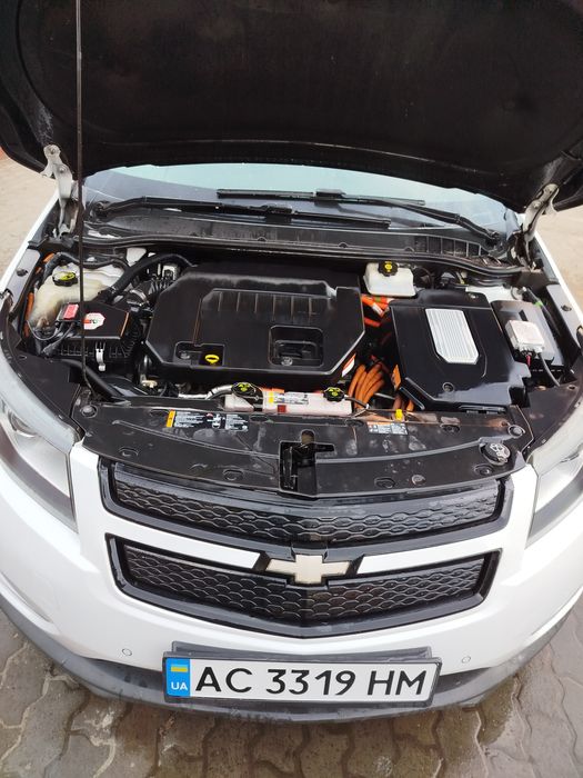 Chevrolet Volt гібрид 1.4