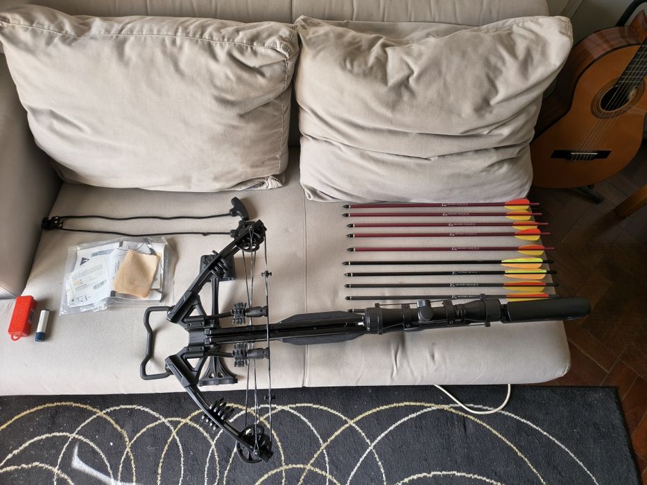 crossbow EK Archery BLADE+ completa com Bloco de Alvo