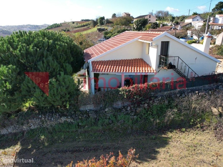 Moradia Rustica inserida numa Magnifica Paisagem Vinícola