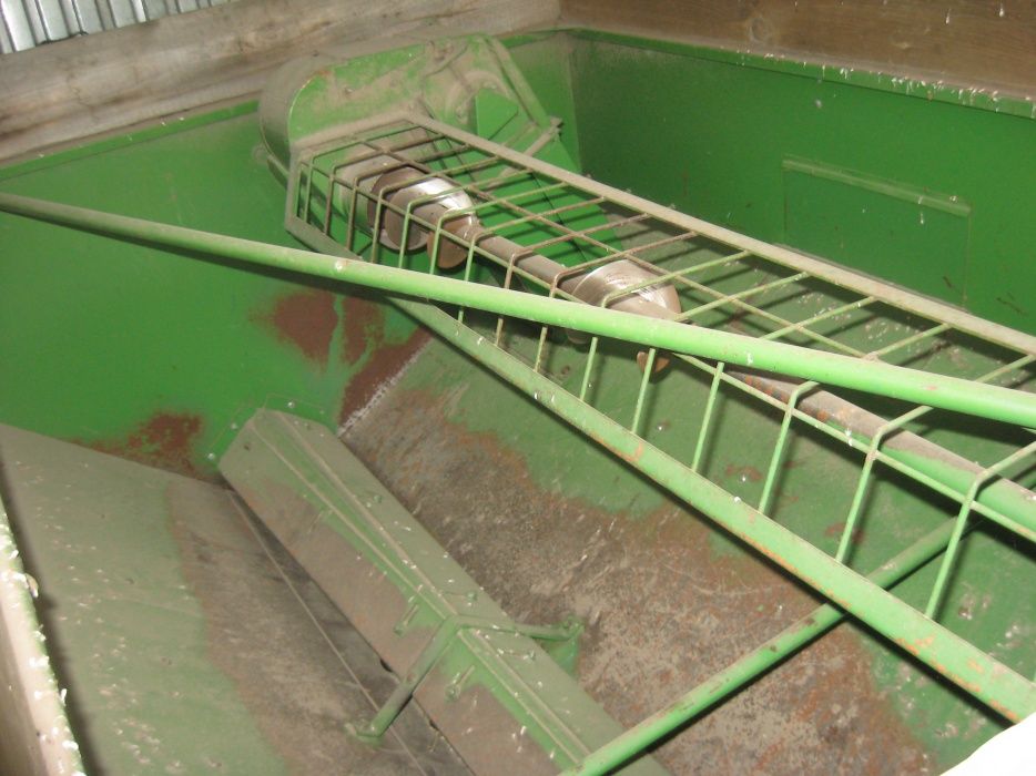 зерновий комбайн джон дір 925