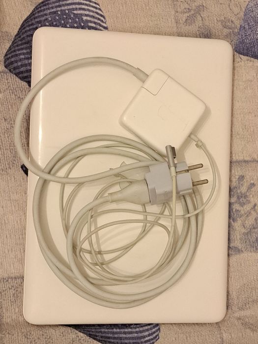 MacBook 13” (2009)