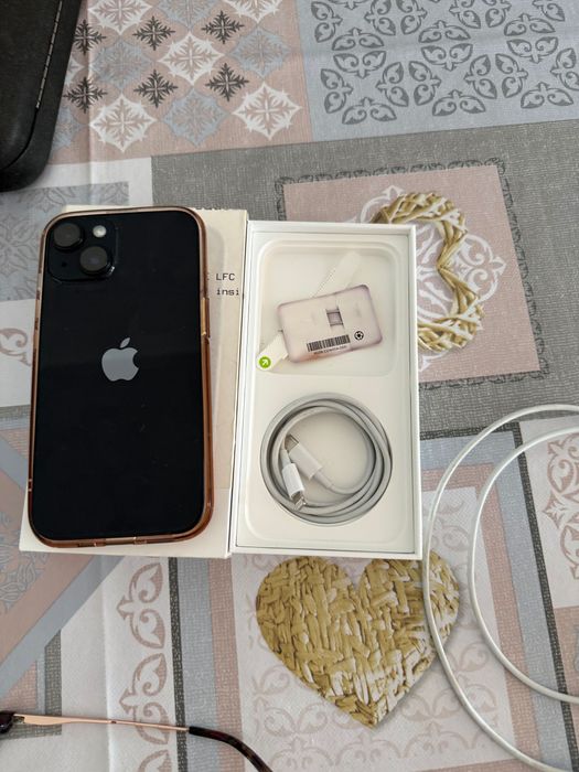 Telefon iPhone 14 jak nowy