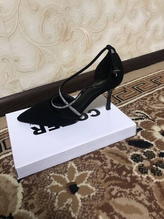 Випускна сукня дуже гарна,