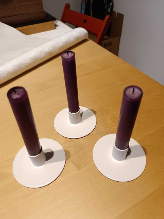 3 castiçais brancos IKEA