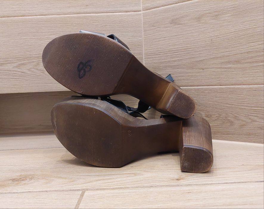 Sandały damskie Lasocki 40