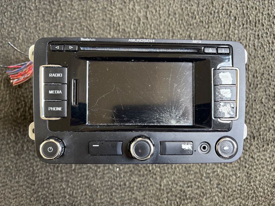 Radio Skoda Octavia II 3T0035192L