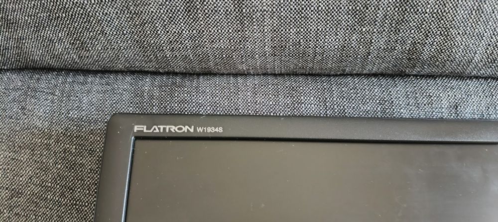 LG Flatron W1934S