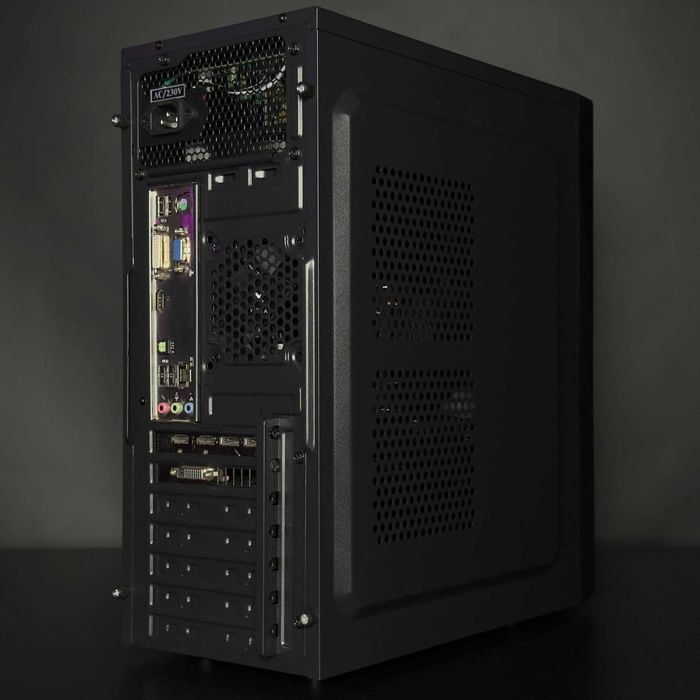 Kомп'ютер i7 + монiтор 22d