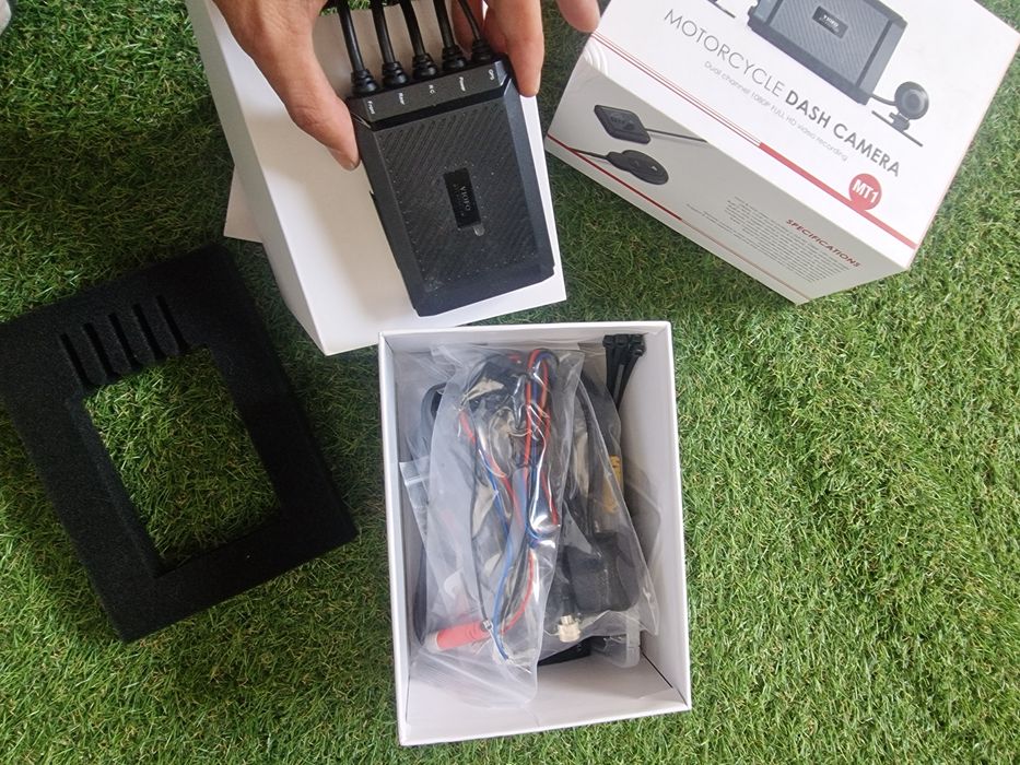 Viofo MT1 - DualCamara e Telemetria GPS para moto/carro