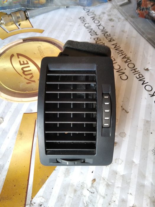 Шкода Октавія воздуховод,