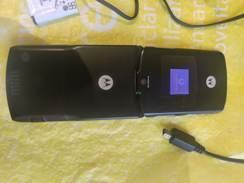 Telemóvel Motorola V3