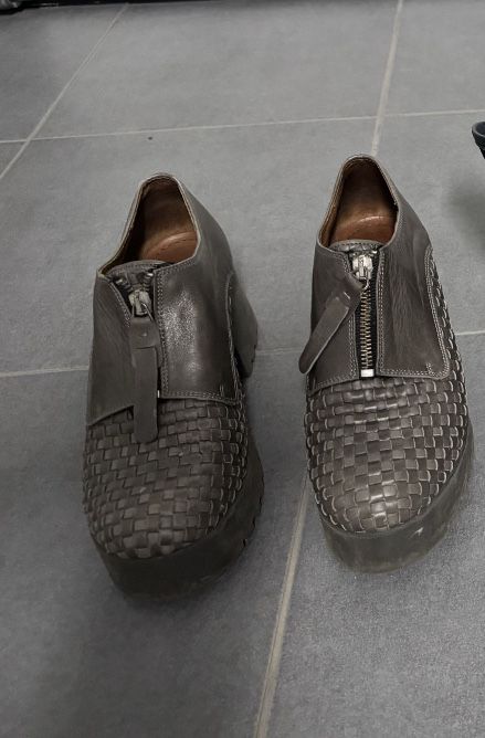 botas loja prof pele com sola borracha/ pele e sapatos  unisa