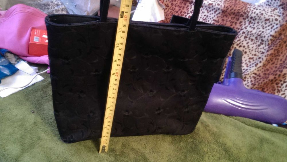 Женская Чёрная сумочка с узором