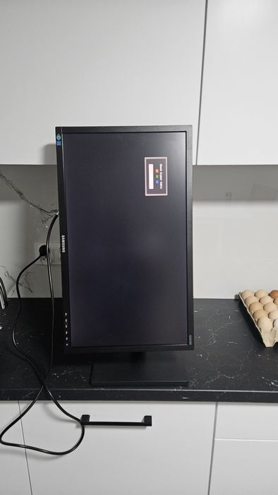 Monitor Samsung polecam.