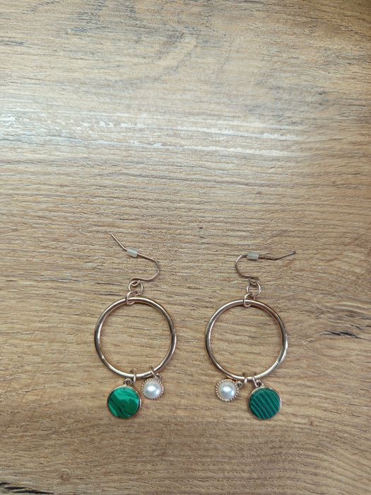 Piękne eleganckie kolczyki