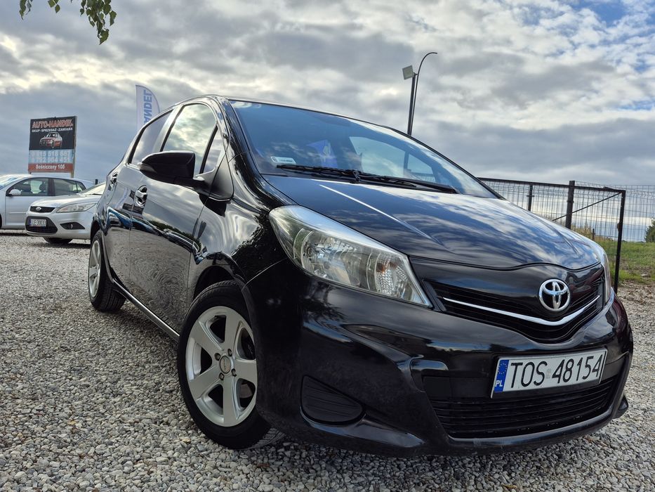 Toyota Yaris 1.0 Benzyna !! 2013 rok ! Zadbana !