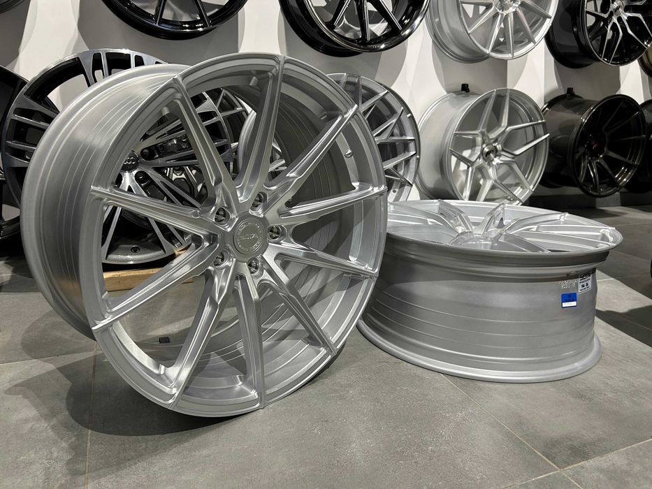 Oryginalne felgi YOTA YP4 20 5x112 9" ET25 + 10" ET35 BMW G30 G31