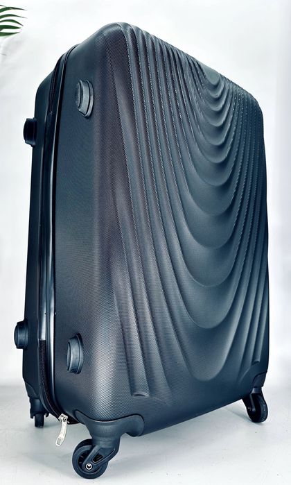 Nowa średnia walizka torba czarna  bagaż 20 kg