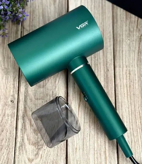 Фен для сушіння і укладання волосся