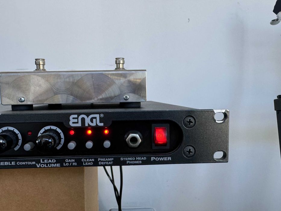 Pré Amplificador a Válvulas Engl E530 + pedal Engl Z-4