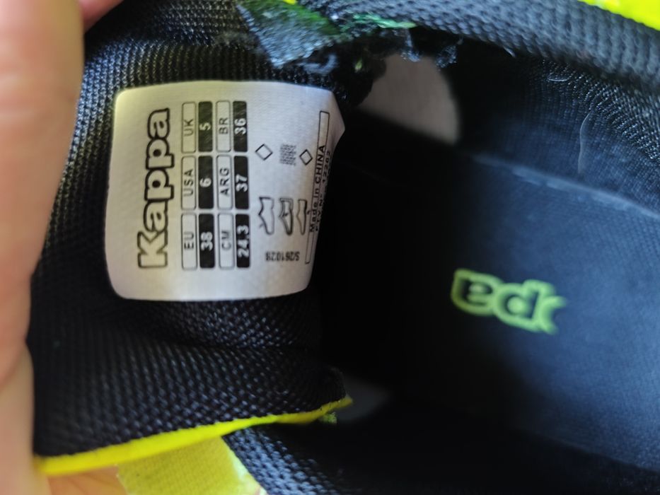 Buty sportowe, halówki kappa 38