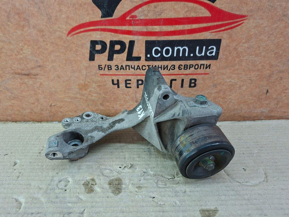 Nissan Micra K13 2010-2017 1.2 B Кронштейн генератора