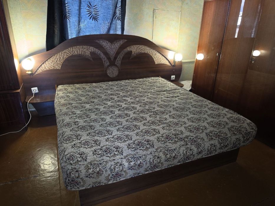 Кровать двухспальная (king size) 200/180см