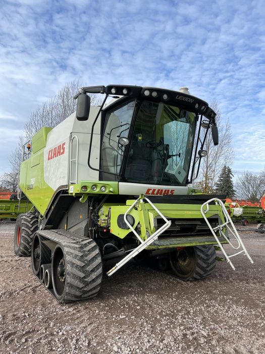 Комбайн Claas Lexion 760TT Vario900