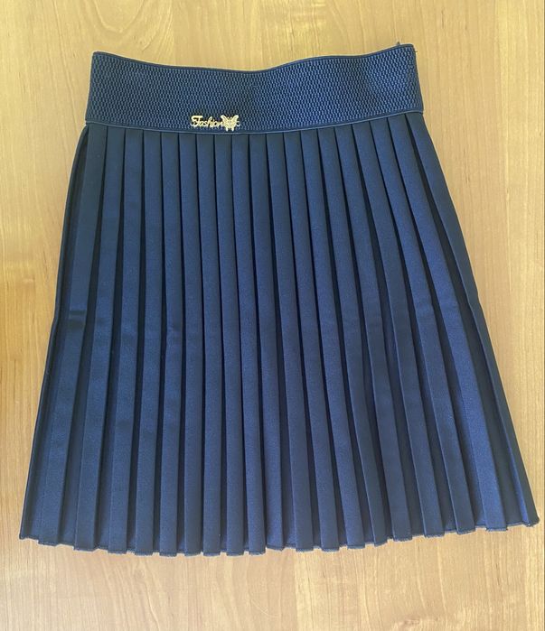 Шкільний одяг для дівчинки