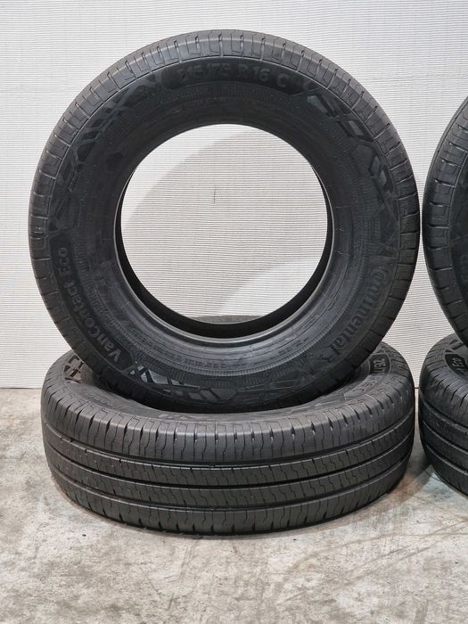 [Como Novos] 4 Pneus 215/75R16C CONTINENTAL